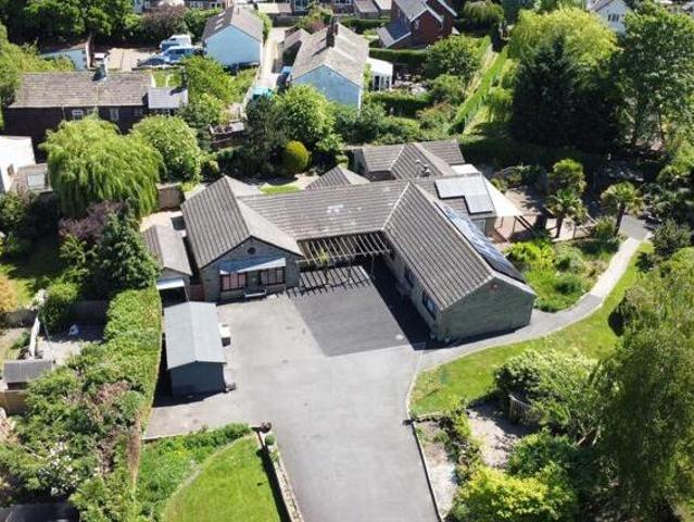 House for sale in Lower Hopton, Mirfield