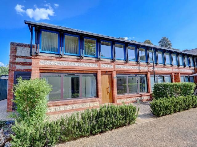 House for rent in Cryers Hill, Buckinghamshire