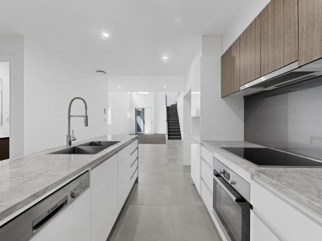 Apartment for rent in Toombul, Queensland