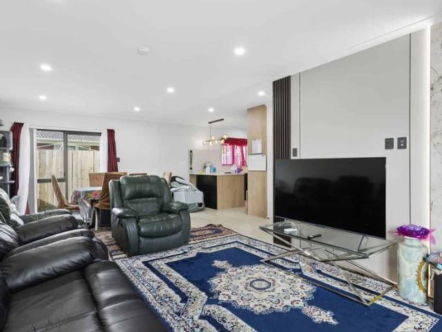 Townhouse for rent in East Tamaki, Oroua County