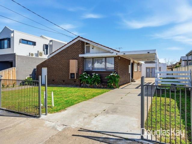 House for sale in Sunshine North, Melbourne