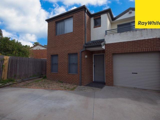Townhouse for rent in Sydney, New South Wales