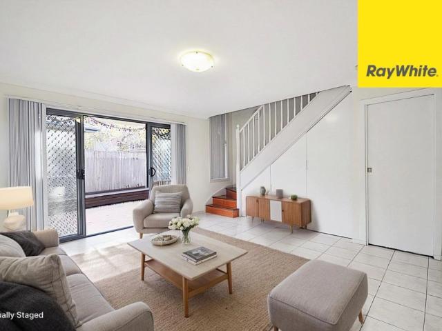 Townhouse for rent in Sydney, New South Wales