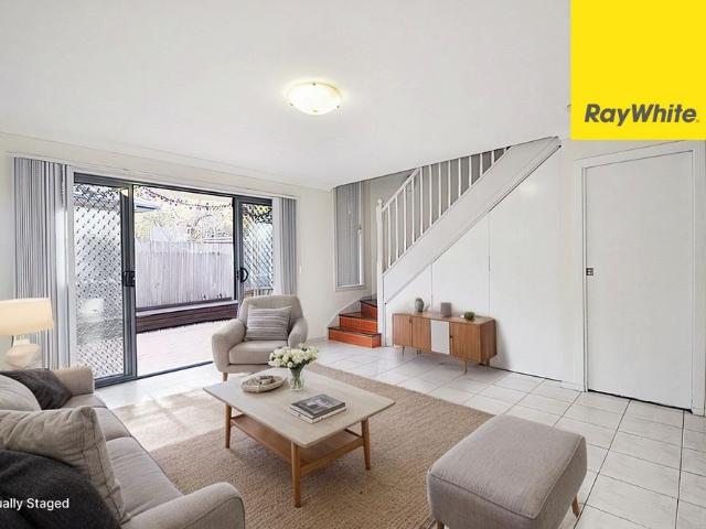 Townhouse for rent in Sydney, New South Wales