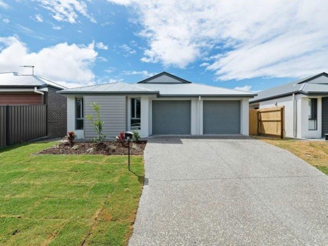 Duplex for rent in The Essence Estate, Greater Brisbane