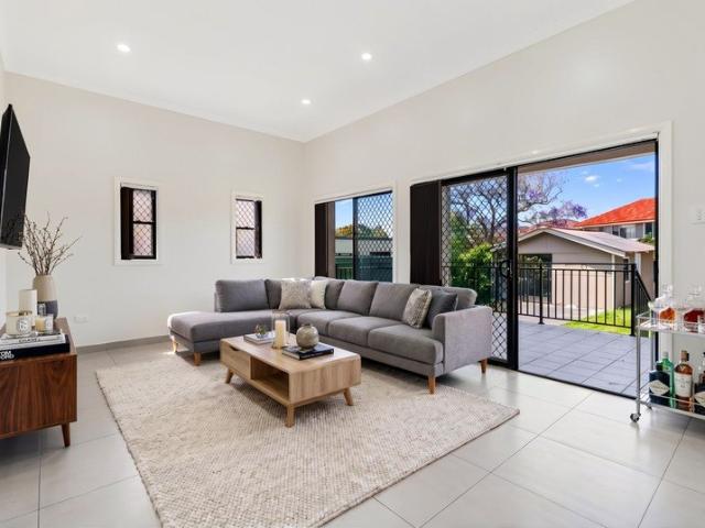 Duplex for rent in Sydney, New South Wales
