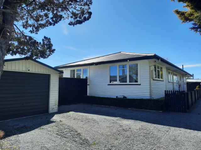 House for rent in Chaslands, Canterbury