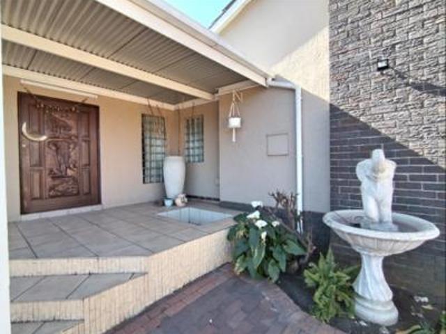 House for sale in Edenvale