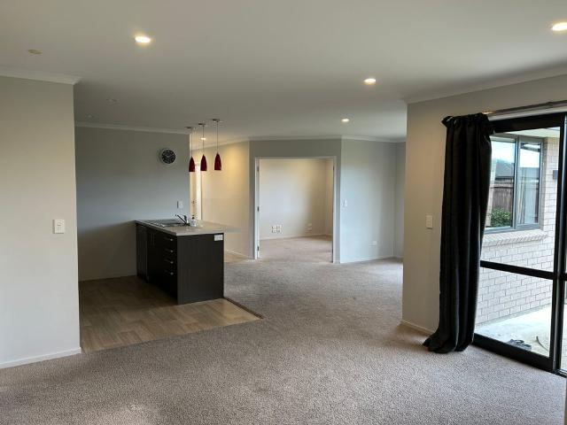 House for rent in Chaslands, Canterbury
