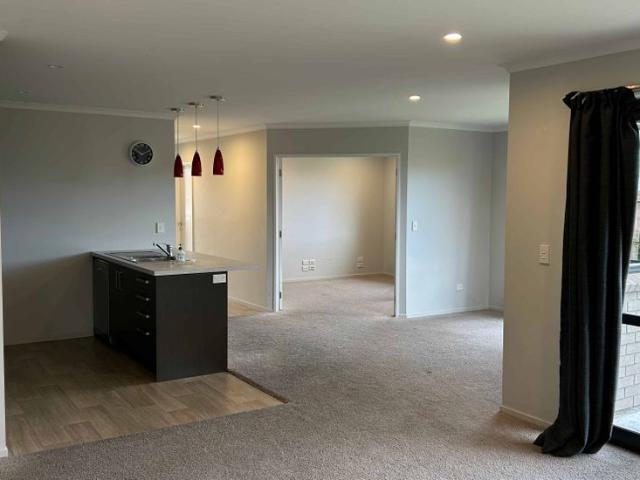 House for rent in Chaslands, Canterbury