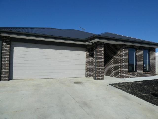 House for rent in East Bairnsdale, Victoria