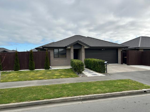 House for rent in Chaslands, Canterbury