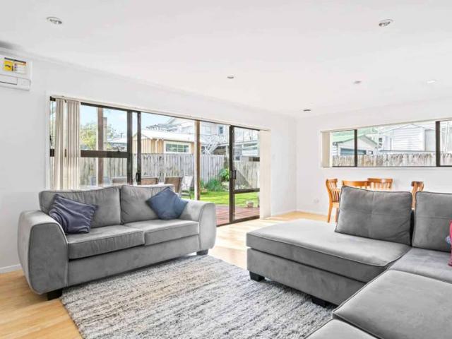 House for rent in Wairau Valley