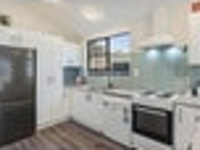 House for sale in Chaslands, Canterbury
