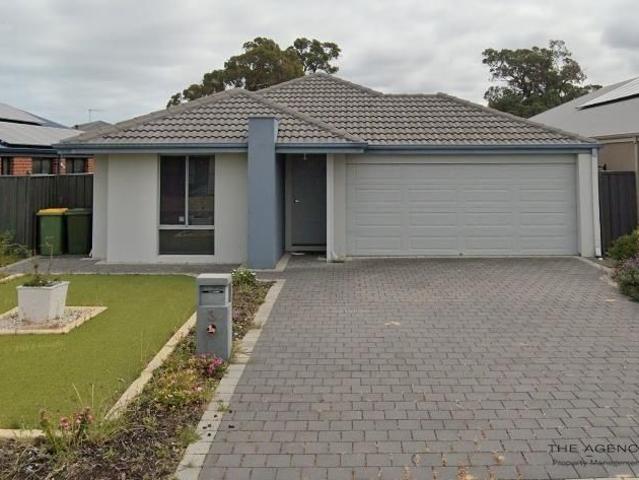 House for rent in Lakelands