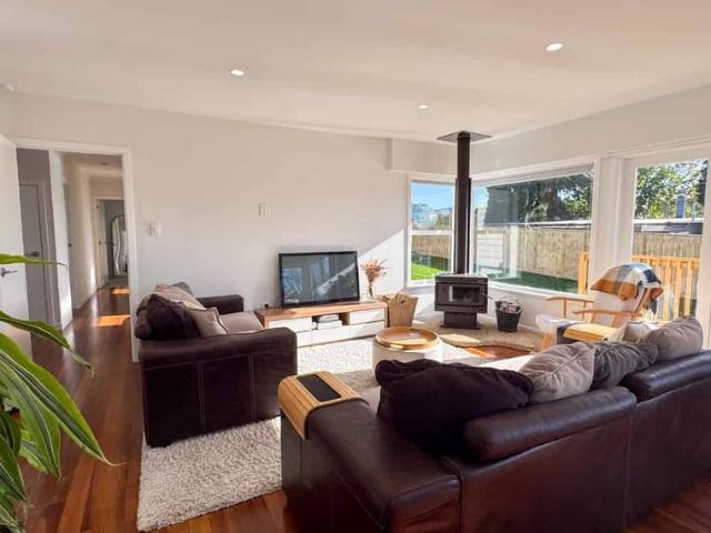 House for rent in Wairau Valley
