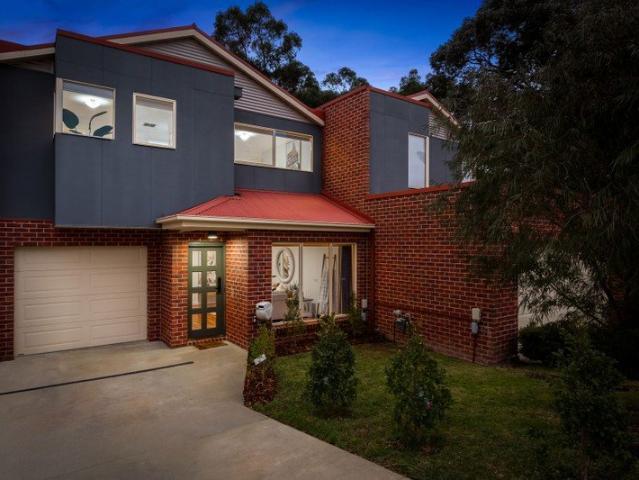 Townhouse for sale in Ballarat, Victoria