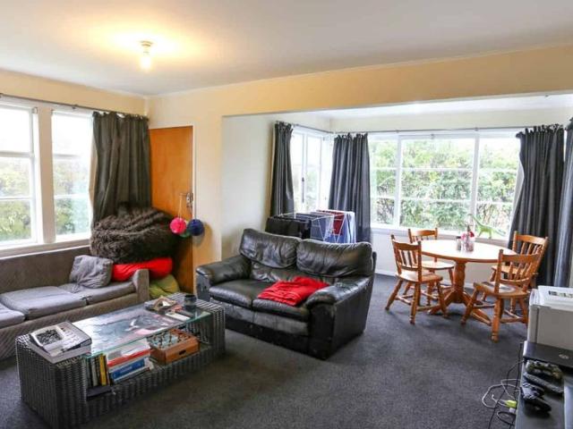 House for rent in Chaslands, Canterbury