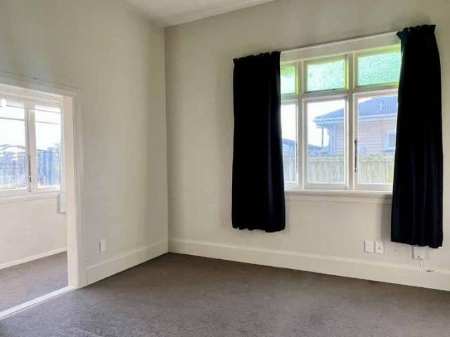 House for rent in Chaslands, Canterbury