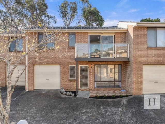 Townhouse for sale in Gorokan, New South Wales