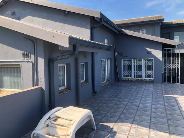 Apartment for rent in La Mercy, eThekwini Metropolitan Municipality