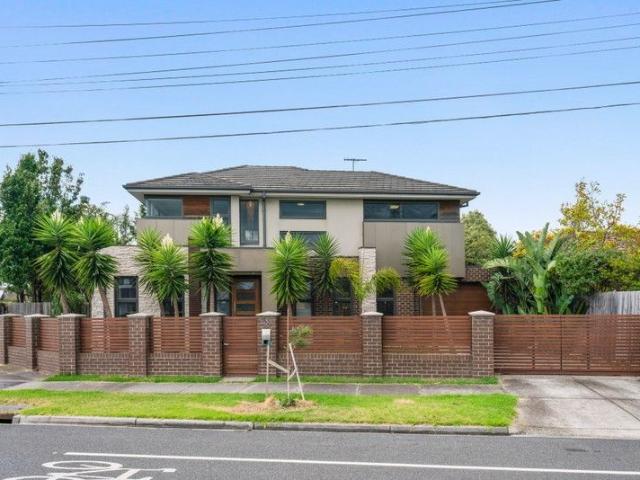 House for rent in Keilor East, Victoria