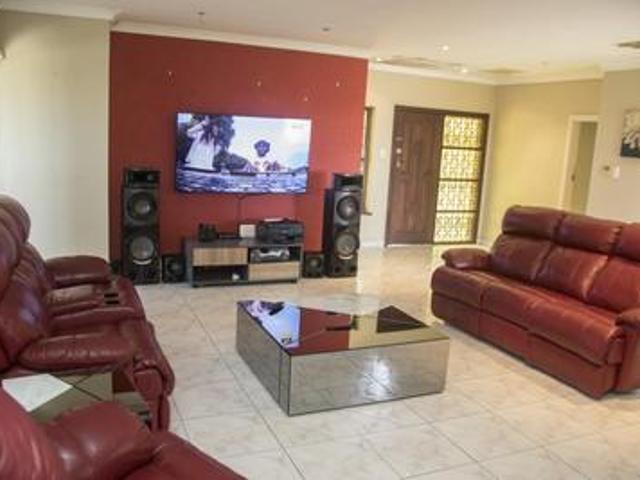 House for sale in Durban, eThekwini Metropolitan Municipality