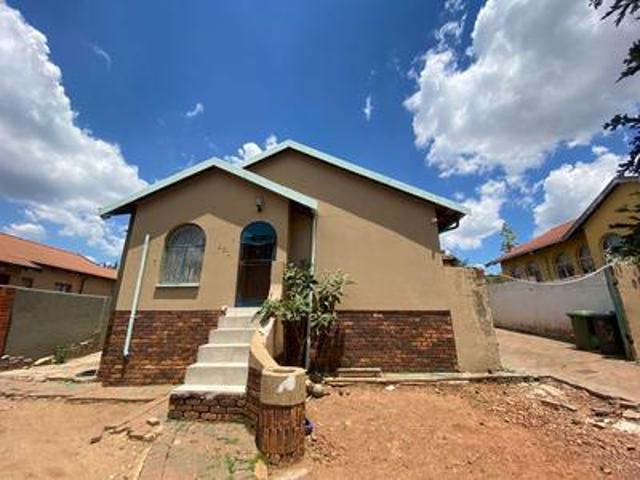 House for sale in Vosloorus, Gauteng