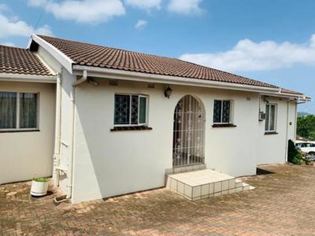 House for sale in Chatsworth, eThekwini Metropolitan Municipality