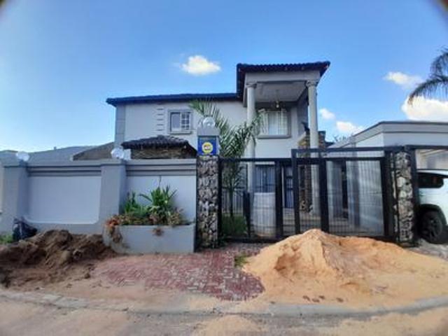 House for sale in Akasia, Gauteng