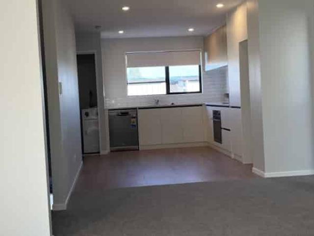 Townhouse for rent in Owhata