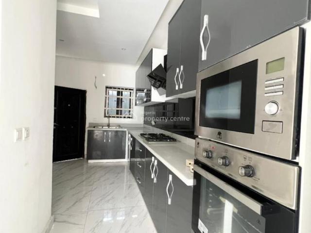 House for sale in Eti Osa, Lagos