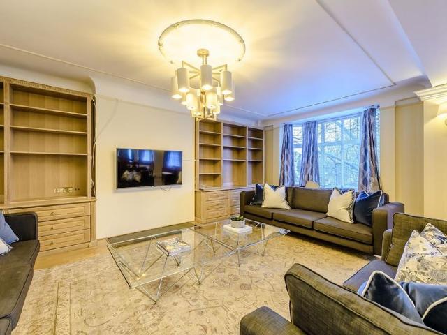Apartment for rent in St. John's Wood, Greater London