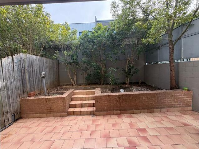 Townhouse for rent in Sydney, New South Wales