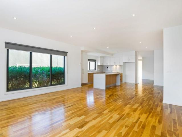Townhouse for rent in Camerons Creek, Victoria