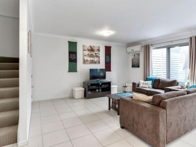 Townhouse for rent in Methul, Queensland