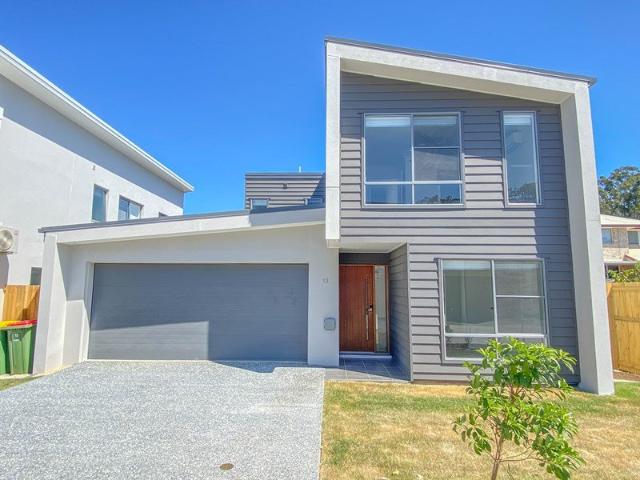 Townhouse for rent in Fernbrook, Queensland