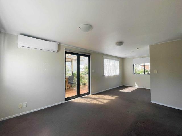 House for rent in Royal Heights, Henderson-Massey