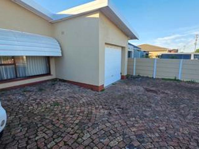 House for sale in Goodwood, Western Cape