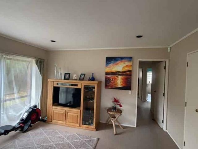 House for rent in Howick, Oroua County