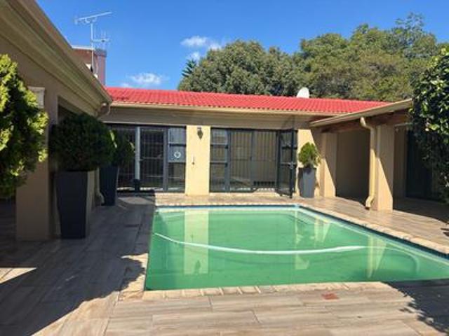 House for rent in Waterkloof, Gauteng
