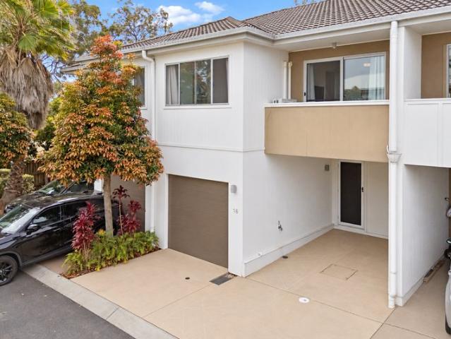 Townhouse for sale in Parkinson, Greater Brisbane