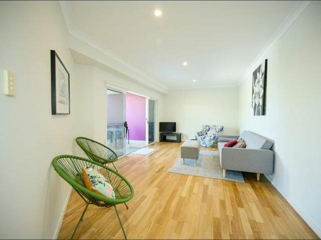 Townhouse for rent in Old Bar, New South Wales