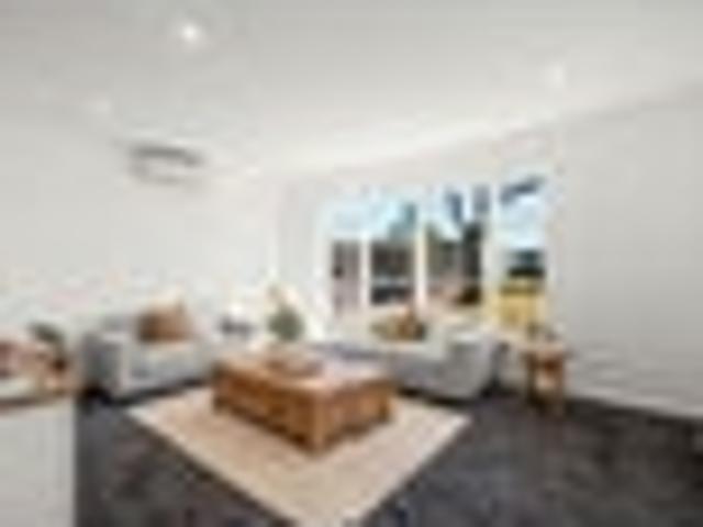 House for sale in Chaslands, Canterbury