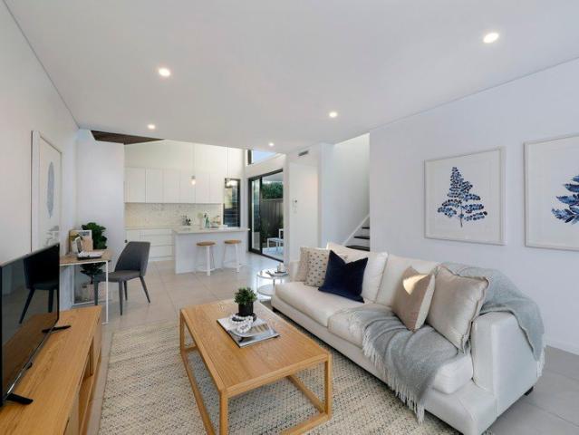 Townhouse for rent in Sutherland, New South Wales