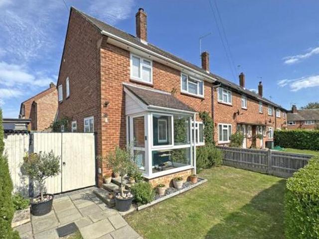 House for sale in The Butts, Kent