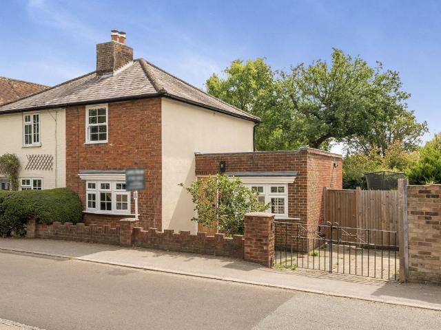 House for rent in Four Elms, The Butts