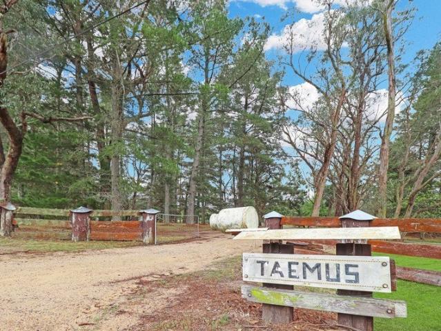 Cottage for sale in Sugarloaf, Southern Downs Regional