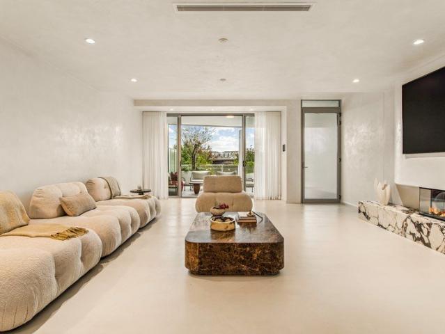 Townhouse for sale in Sydney, New South Wales