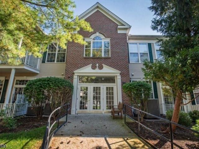 Condo for sale in Wayne, Passaic County